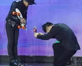 明星尿裤子的故事大全,趣味盎然的私密瞬间大盘点