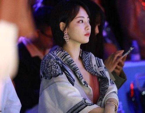 盘点网红与明星差距太大,揭秘现实与虚拟的鸿沟