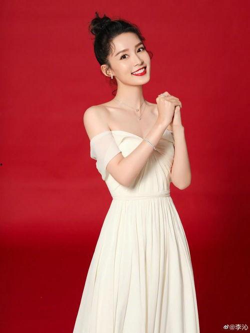 新年照片明星,新年照片中的明星风采大盘点