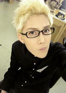 中山网红男,青春风采，网络新宠